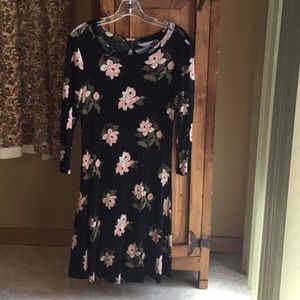 Flower print dress. 💐 🌺 🌸